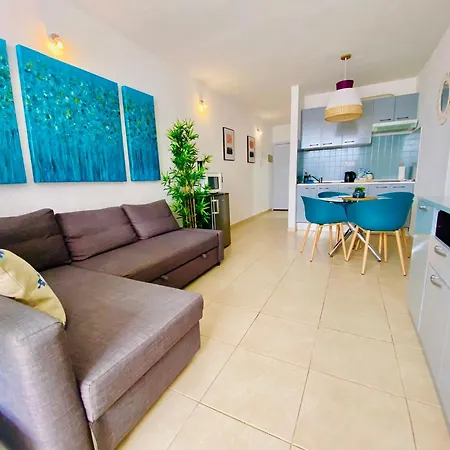 Golden Wave 1 Apartamento *